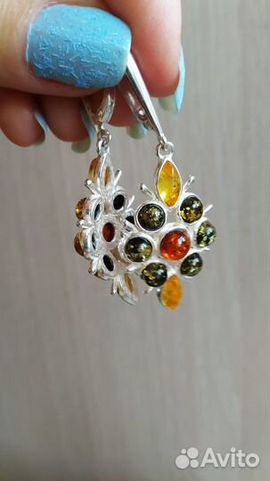 Янтарные украшения