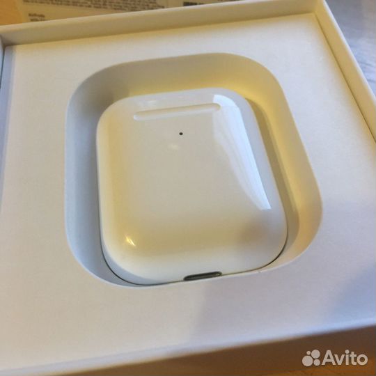 Кейс с беспроводной зарядкой (AirPods 2 ) оригинал