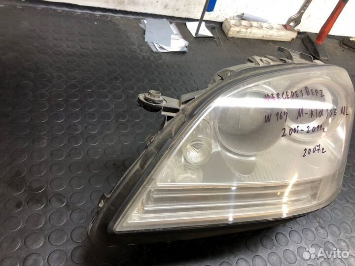 Фара галоген (передняя) левая Mercedes ML W164