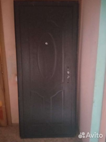 Дверь входная продается новая