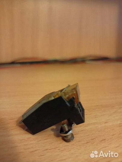 Головка звукоснимателя гзм 005 (Картридж)