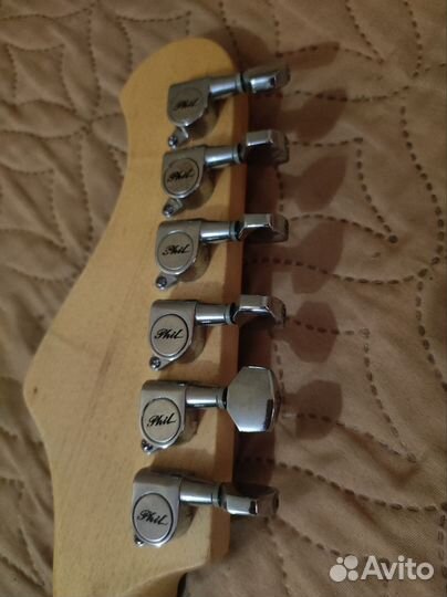 Электрогитарный набор Розовая PhilPro stratocaster