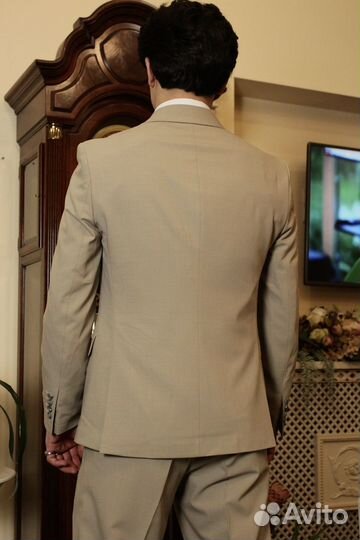 Костюм мужской классический тройка