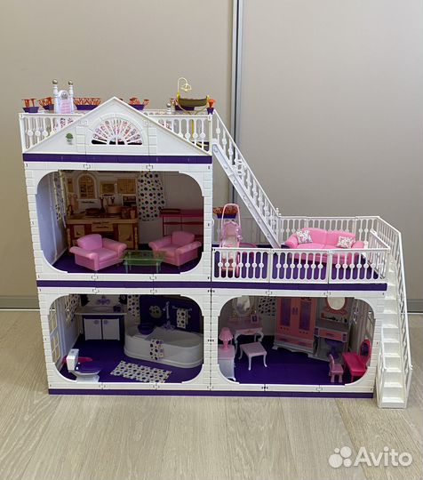 Домик Барби с мебелью