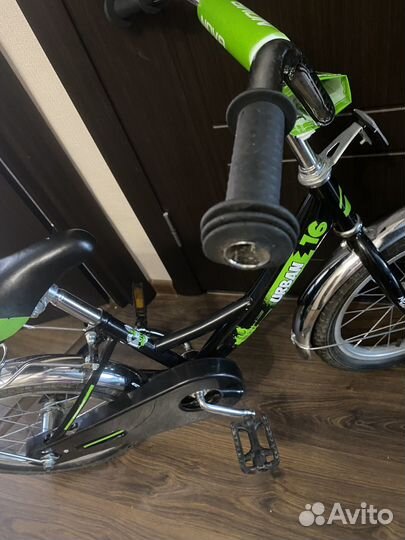 Детский велосипед 16