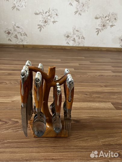 Набор столовых предметов