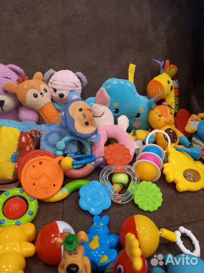 Игрушки от 0-6 мес