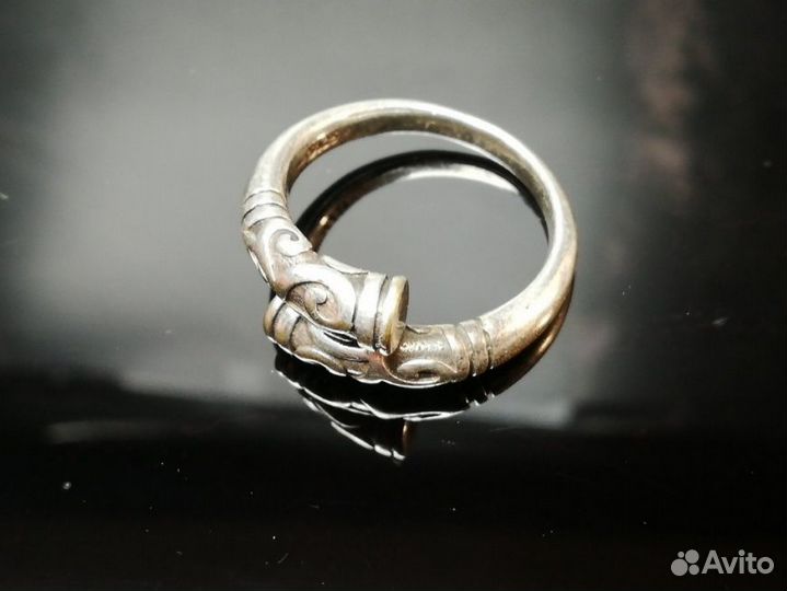 Серебряное кольцо 925 пробы массой 5.1 грамма (Р19