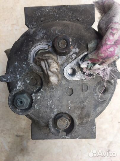 30613839 Компрессор кондиционера Volvo V40 S40