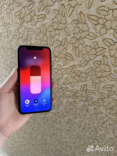 iPhone 11 Pro, 64 ГБ