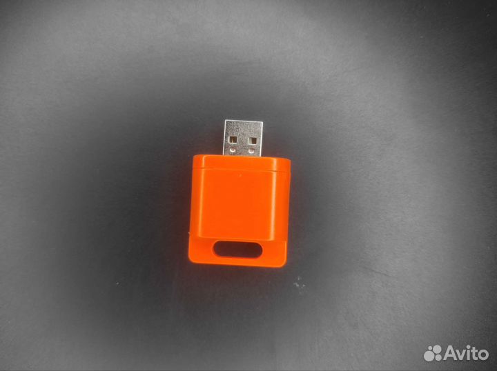 Карт ридер USB Wi-Fi Micro SD Reader
