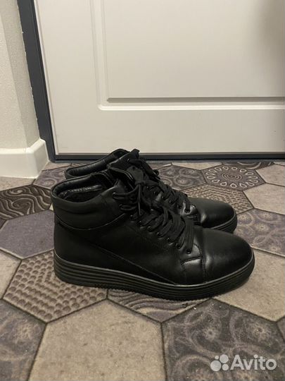 Кожаные зимние ботинки 44 размер