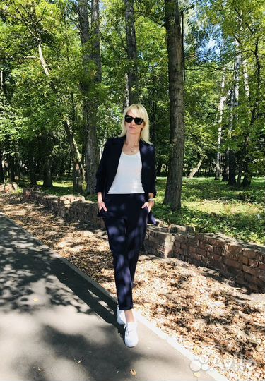 Брючный костюм женский 44 46