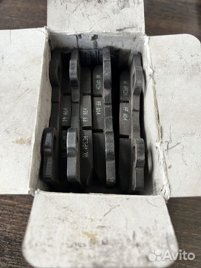 Колодки тормозные Nissan D4060-JL00j