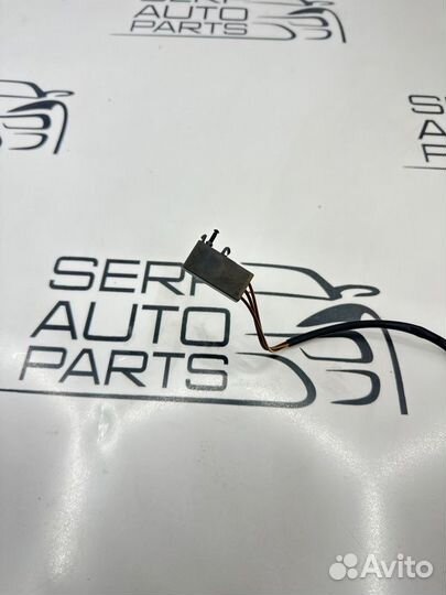 Концевик замка багажника Ford Fusion JU 1.4 2008