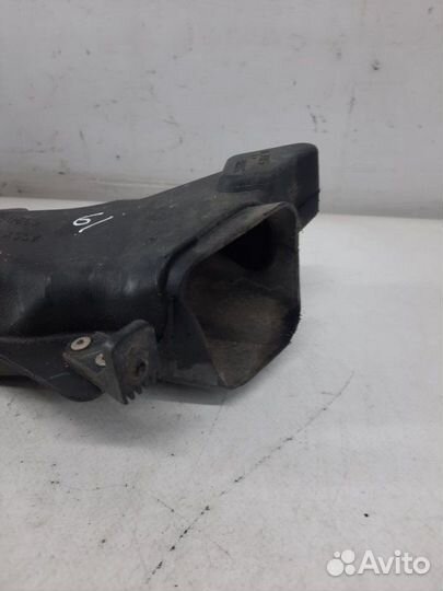 Воздуховод левый Lexus Is220 седан 2.2 2adfhv 2007