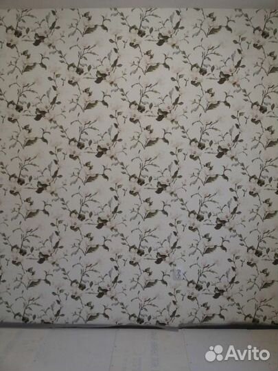 Поклеить обои