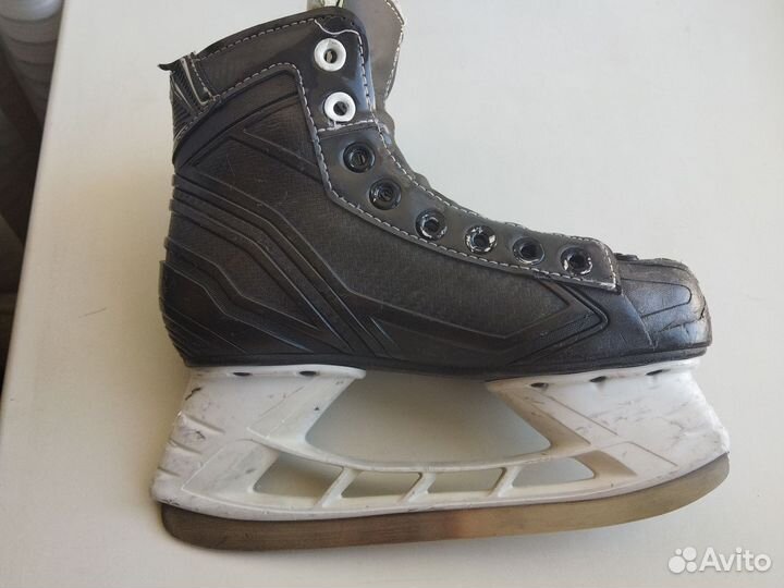 Коньки хоккейные обрезаны для хоккей с мячом