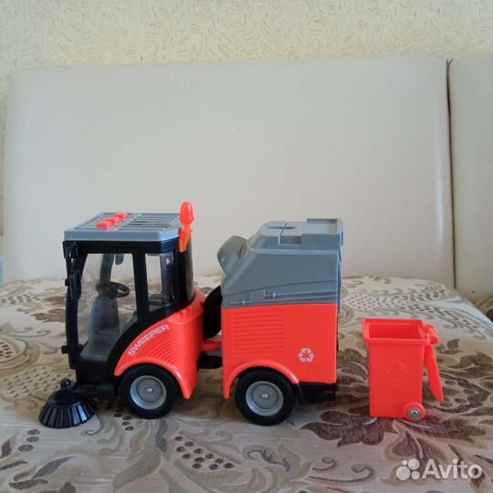 Машинка игрушка