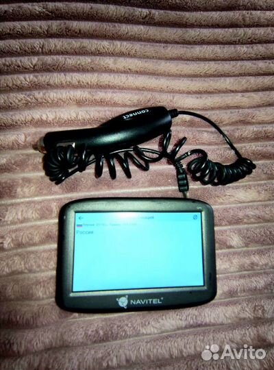 Автомобильный GPS навигатор navitel