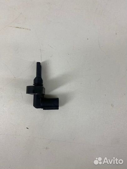 Датчик ABS передний Toyota Land Cruiser 200