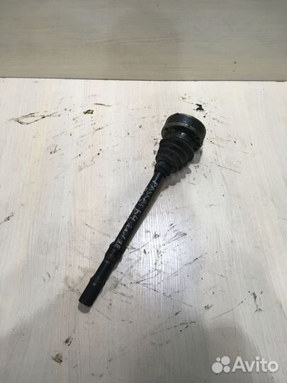 Полуось передняя левая Пассат Б4 2.0 Е