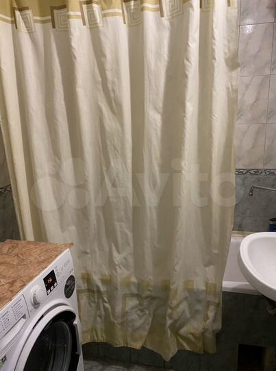 Комната 20 м² в 3-к., 1/17 эт.