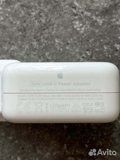 Адаптер Apple USB-C 30W