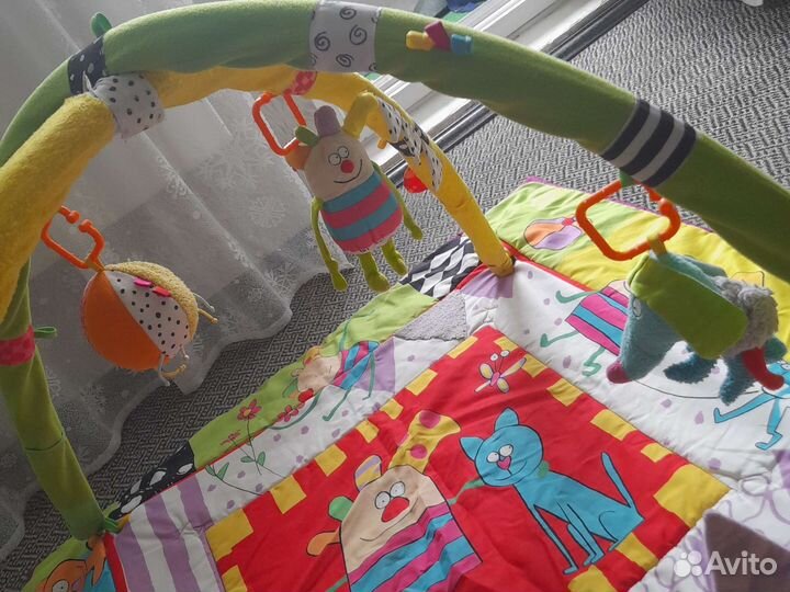 Развивающий коврик