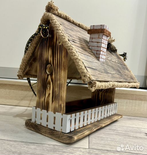 Кормушка для птиц белок скворечник