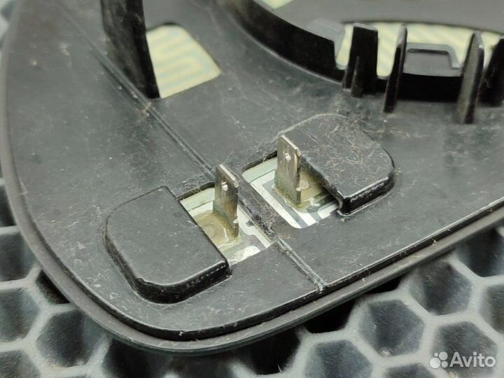 Зеркальный элемент правый Audi Q3 8U 2.0 CPS 2012