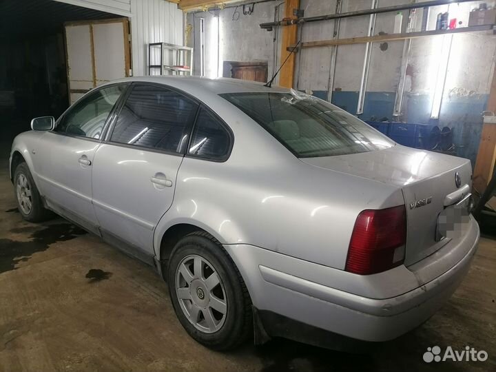 Volkswagen Passat b5 2000 г, AEB, 1.8 л в разбор