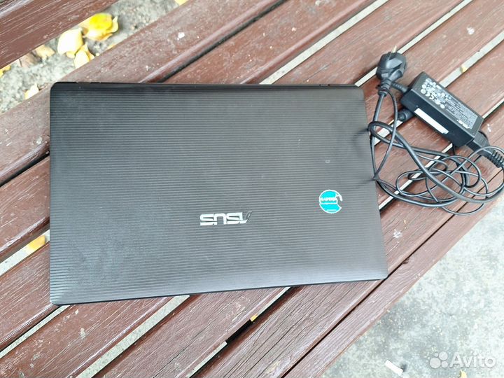 Ноутбук asus