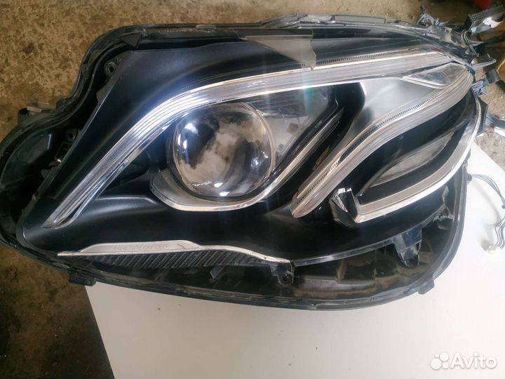 Фара левая Mercedes Benz E-klasse W213 LED