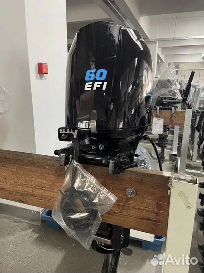 Лодочный мотор Marlin MFI 60 aertl витрина