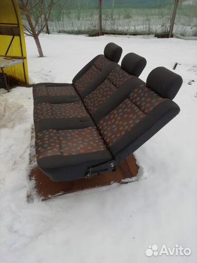 Сиденья в микроавтобус