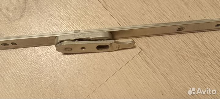 Запор основной поворотно-откидной