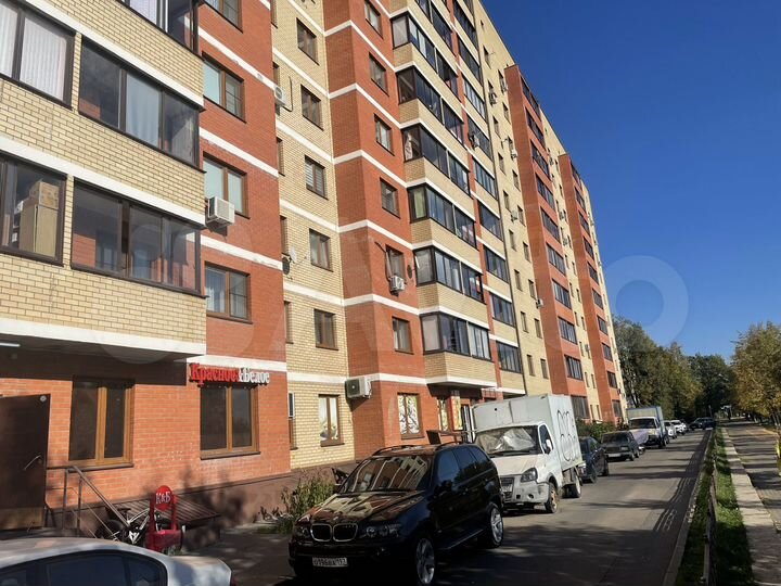 2-к. квартира, 64 м², 10/10 эт.