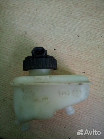 Бачок для тормозной жидкости Daewoo Nexia 1994