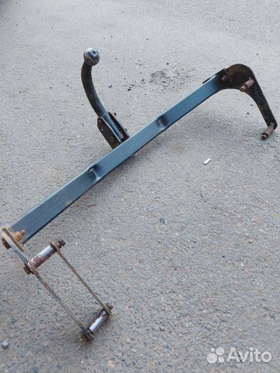 Фаркоп на LADA xray