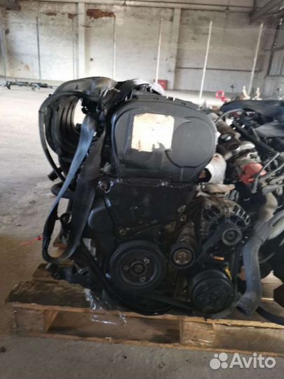 Двигатель peugeot 307 KFU 2004 1.4 бензин