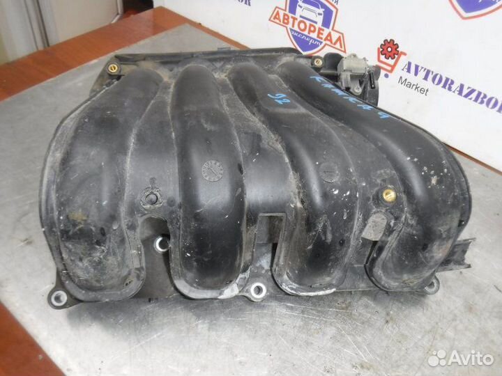 Коллектор впускной Nissan Qashqai J10 MR20 2011