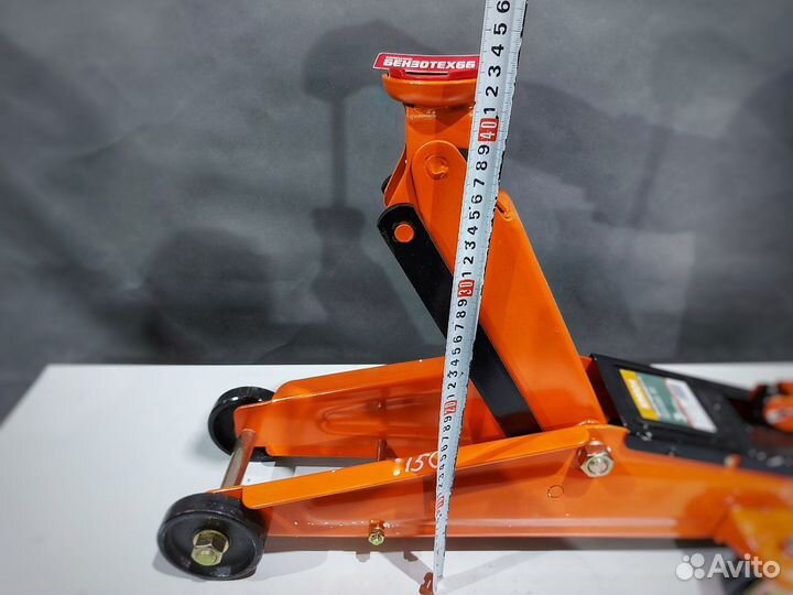 Домкрат подкатной 3 тонны Кратон HTJ-3.0