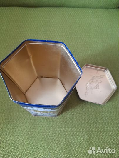 Коробка жестяная