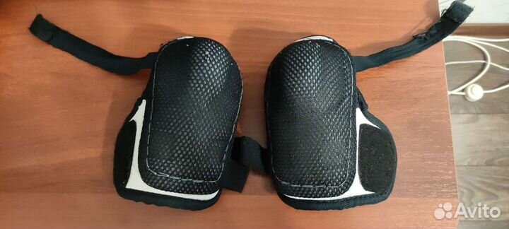 Локти хоккейные 4-6 лет