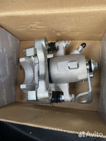 Суппорт правый задний шкода октавия тур