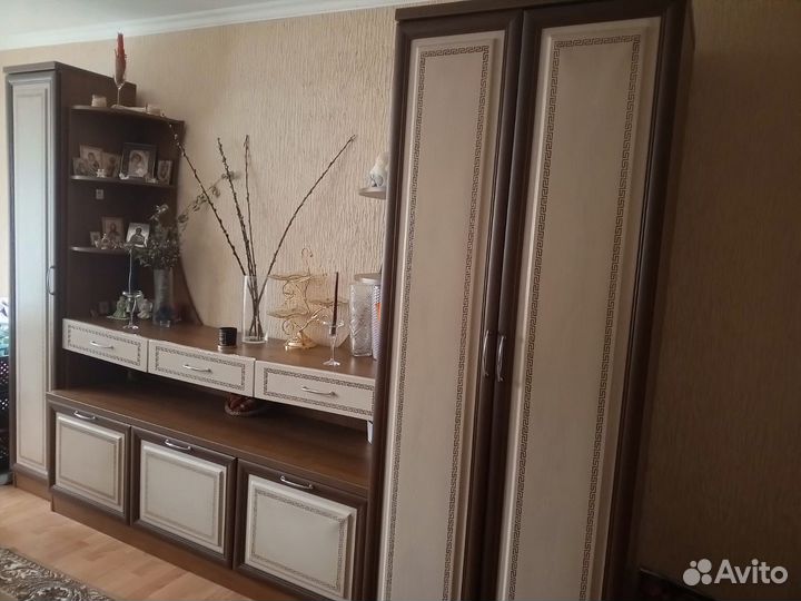 Стенка в гостиную