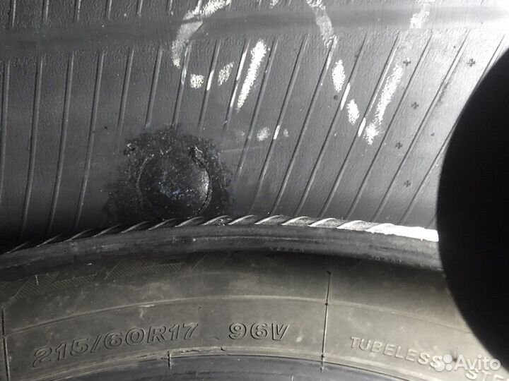 Bridgestone Dueler H/P Sport 215/60 R17 96