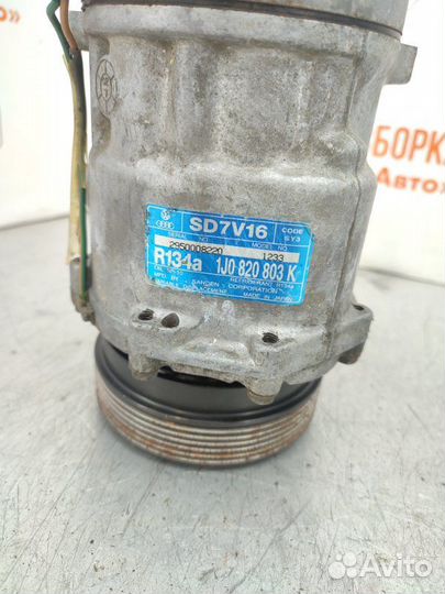 Компрессор кондиционера Volkswagen Jetta 4 1.8 L