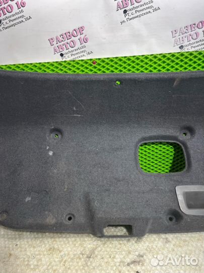 Обшивка крышки багажника Geely Emgrand Ec7